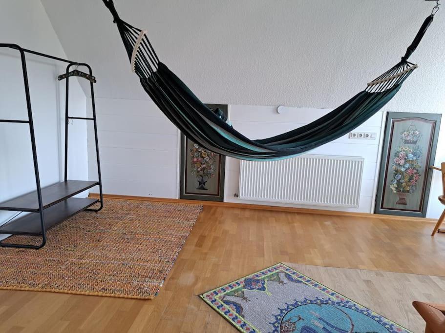 Haus Mit Idyllischem Seeblick Schalkenmehren Luaran gambar