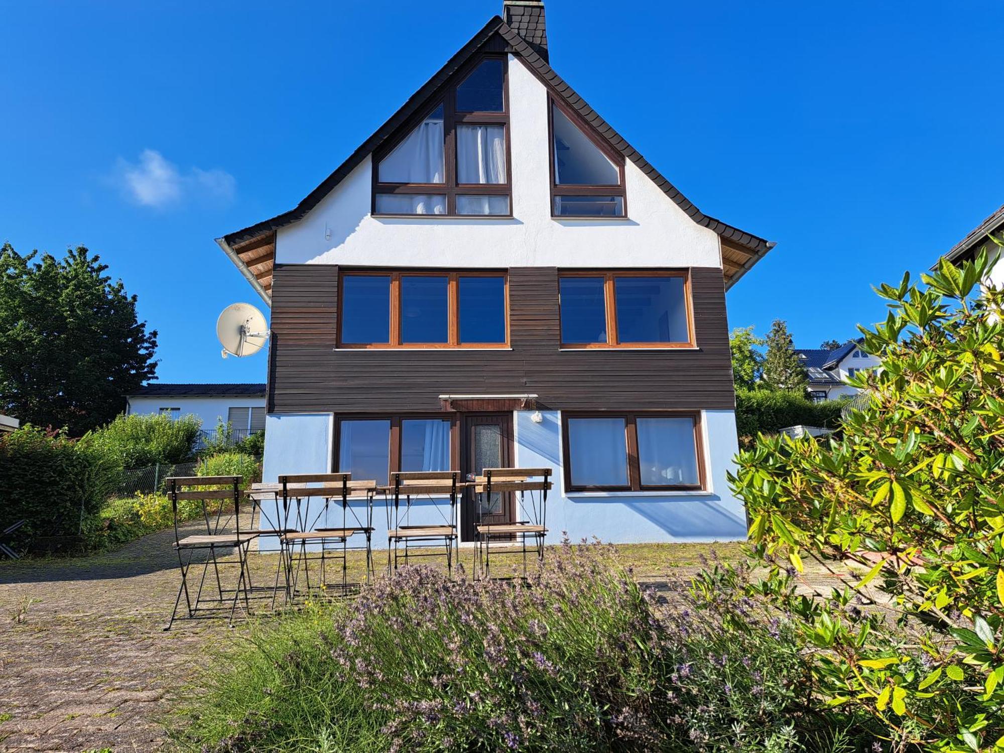 Haus Mit Idyllischem Seeblick Schalkenmehren Luaran gambar